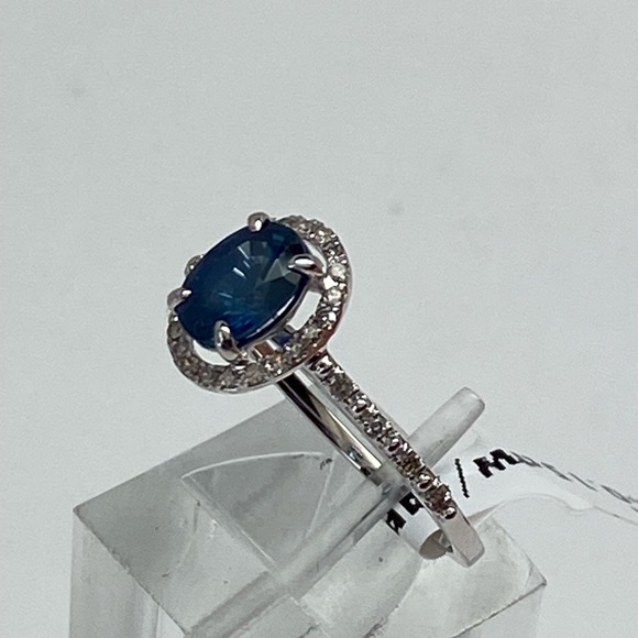 10K White Gold Oval Shape Blue Sapphire and Diamond Halo Ring NEW - Picture 4 of 15